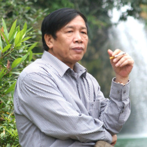 KHUẤT QUANG THUỴ: NGƯỜI MANG GIÓ LỐC TRONG LÒNG